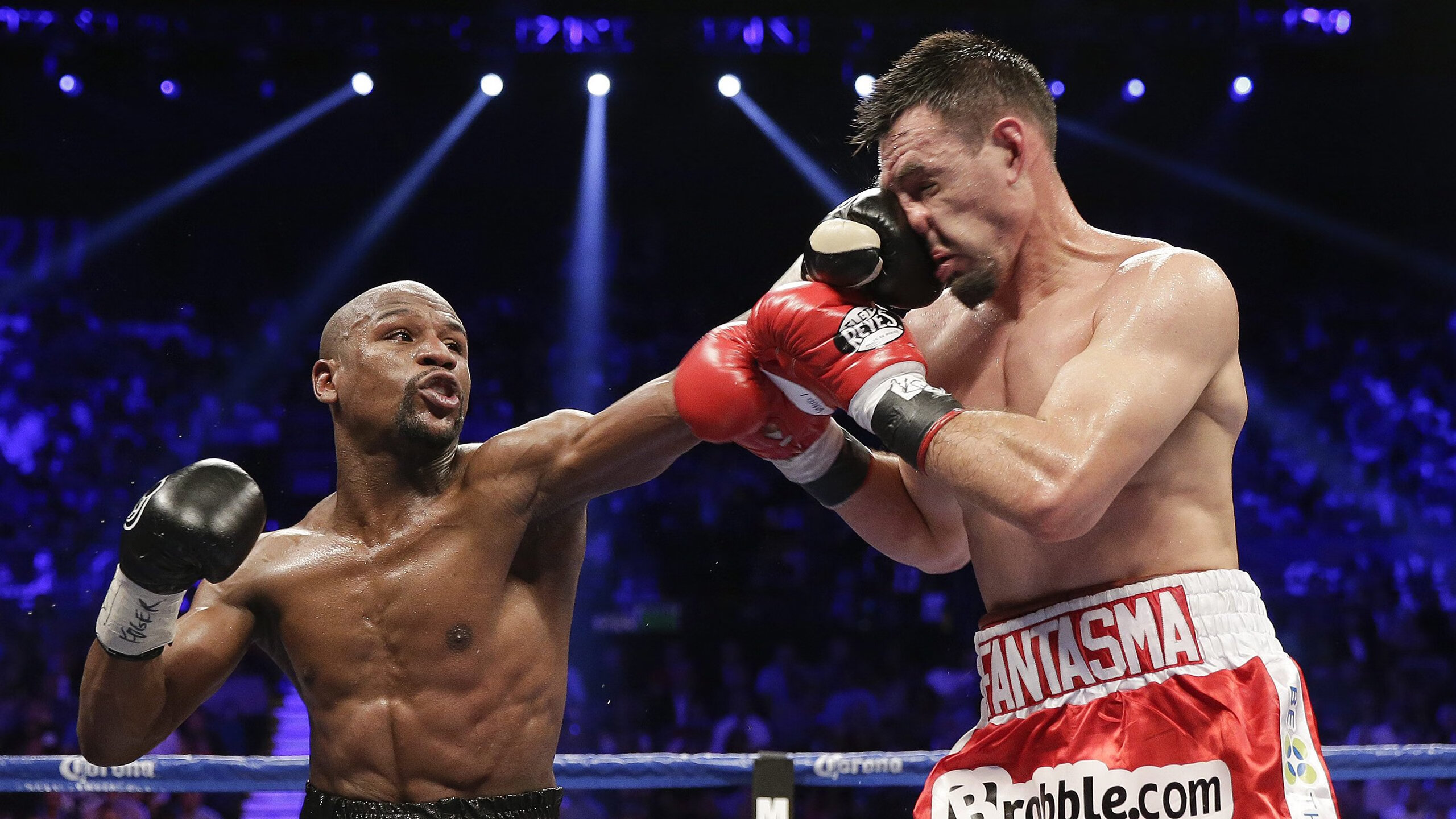 “华金·托比利亚的坚韧精神与防守技术,帮助美洲狮队巩固全球地位”