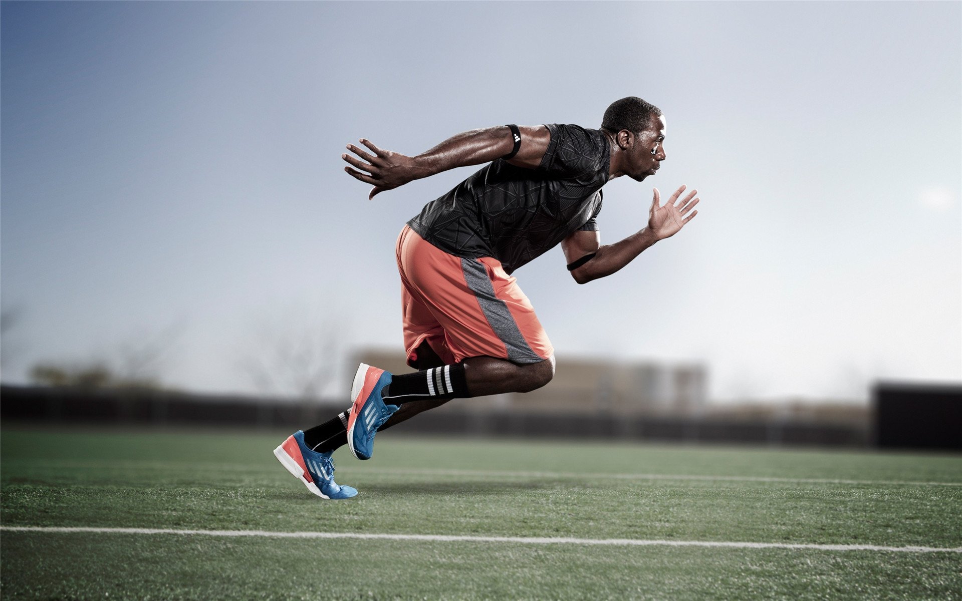 克日什托夫泳姿优雅爆发力强,克日什托夫·基耶斯洛夫斯基作品风格