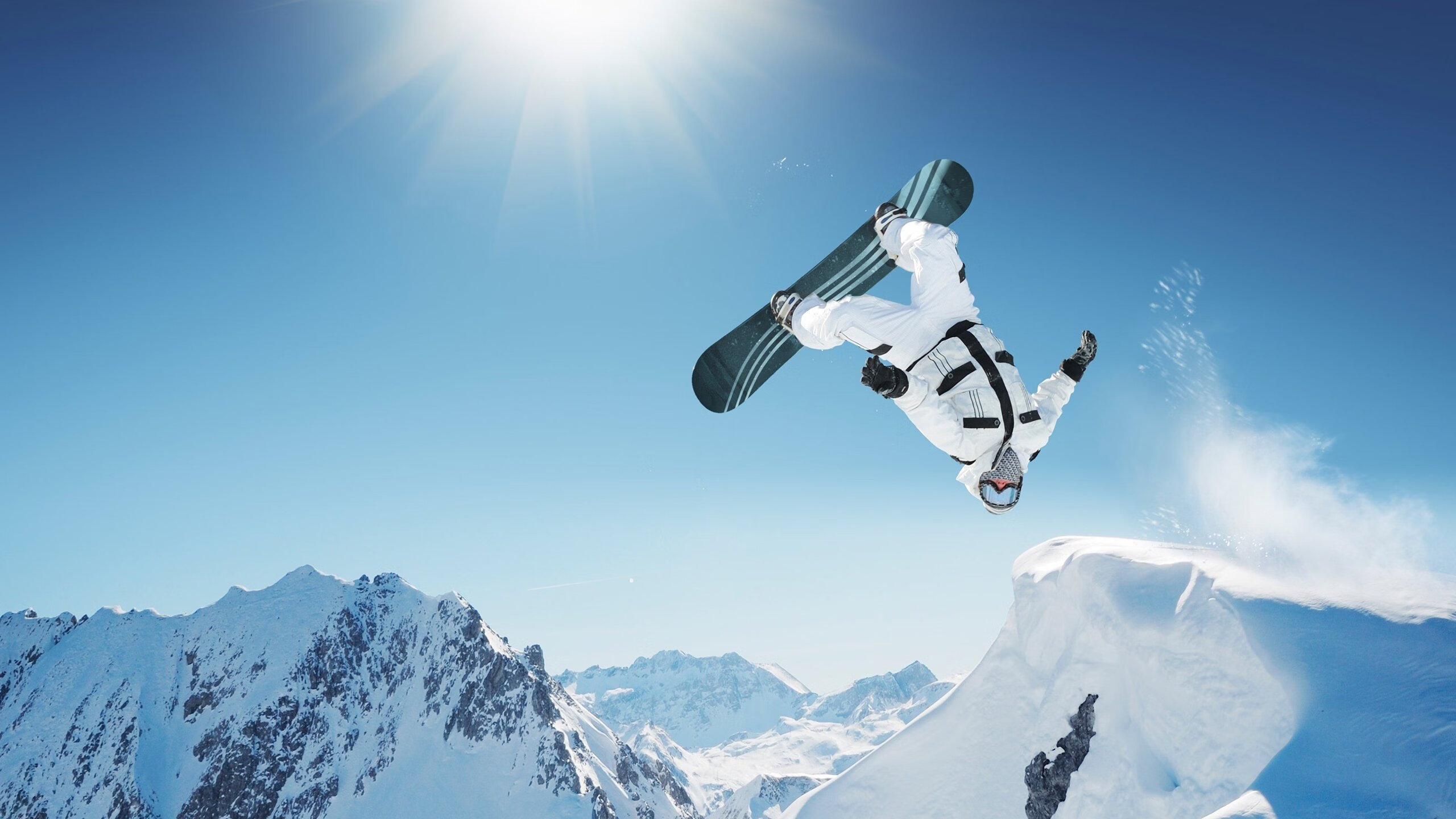 混合4×100米自由泳中立代表队B赛况精彩,混合4×50米自由泳接力赛中国队夺冠